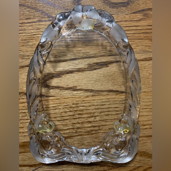 Vintage NEW Crystal Floral Oval Picture Frame with new backing - Picture 2 of 4
